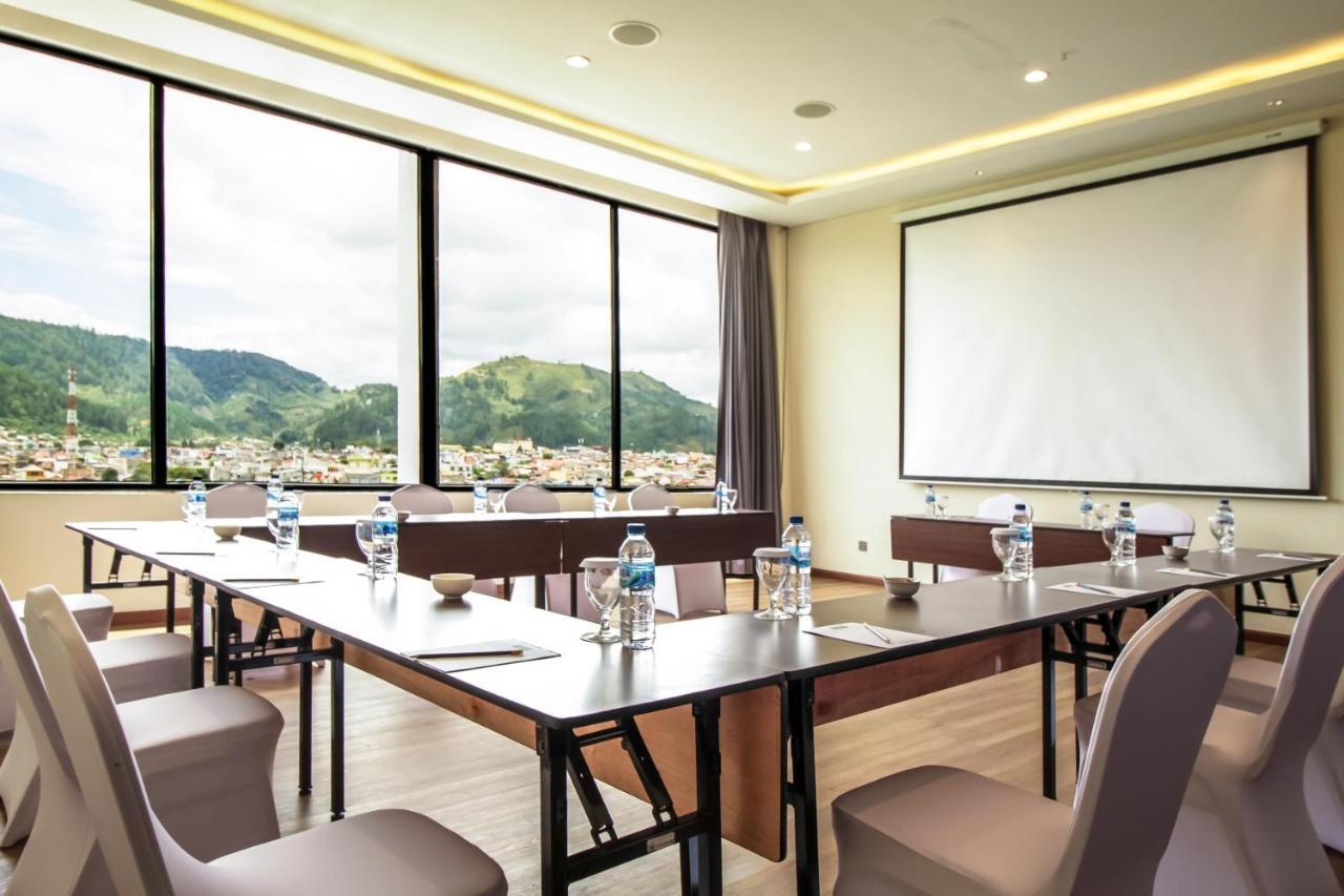 Parkside Gayo Petro Hotel Takengon Εξωτερικό φωτογραφία